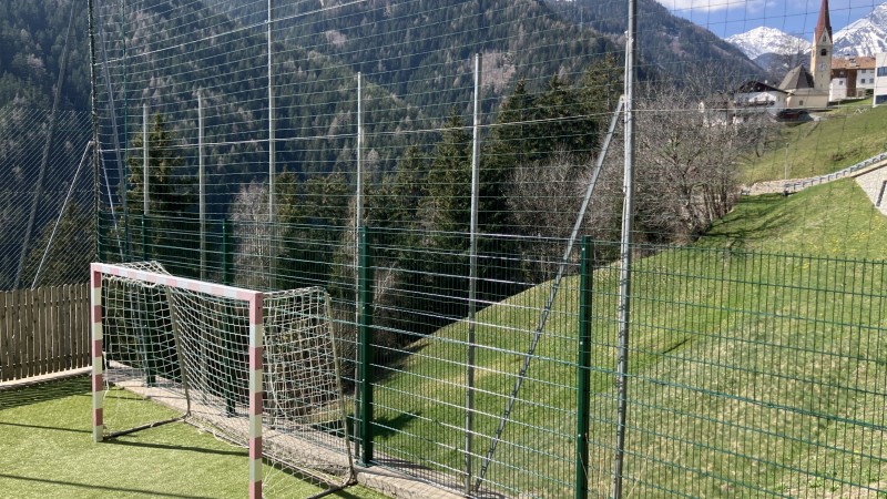 Campetto + Ballfangnetz Schulhof Schalders 
