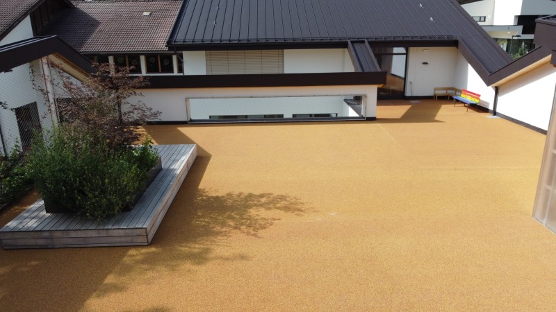 Fall-protection floor in Naz-Sciaves