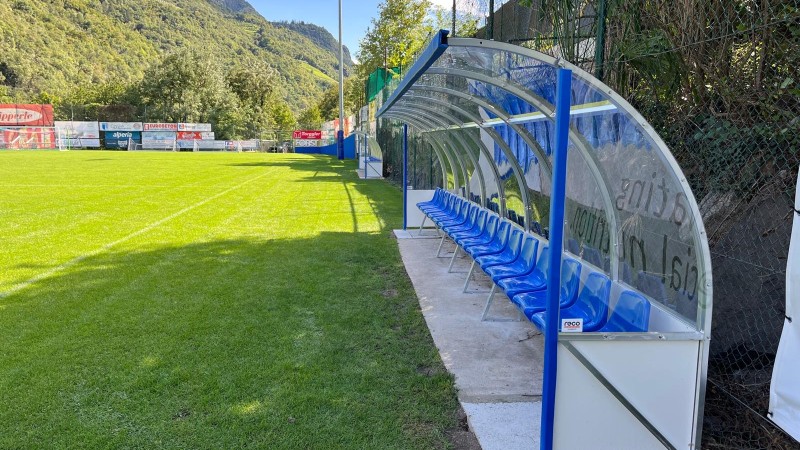 Players' bench FC Obermais sports ground LAHN