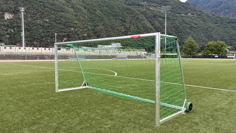 Fußballtore 5x2m aus Aluminium vollverschweißt mit Rollen Leifers