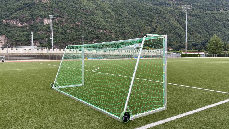 Fußballtore 5x2m aus Aluminium vollverschweißt mit Rollen Leifers