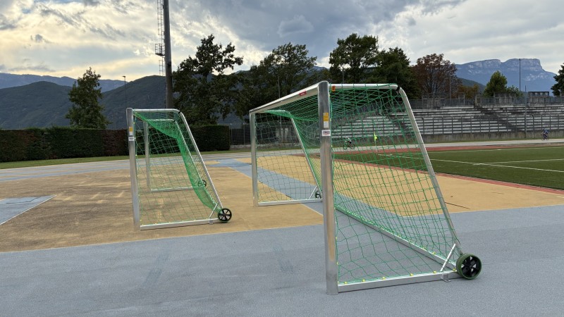 Porte da calcio 5x2m in alluminio con ruote a Laives