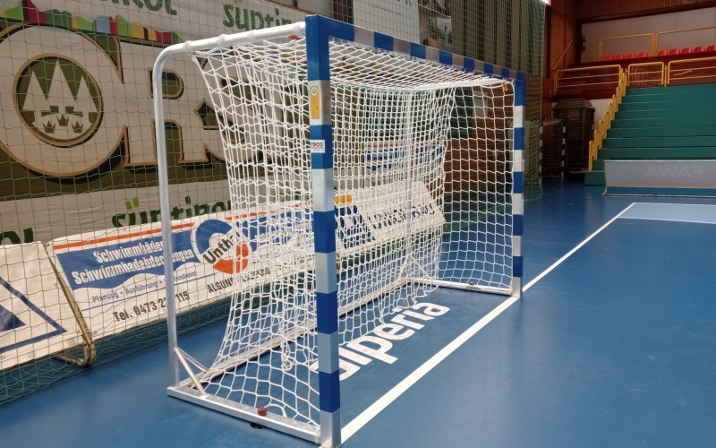 Handballtore aus Aluminium vollverschweißt Turnhalle Brixen