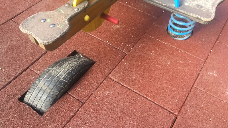 Pavimento antitrauma Istituto Marcelline Bolzano (BZ)