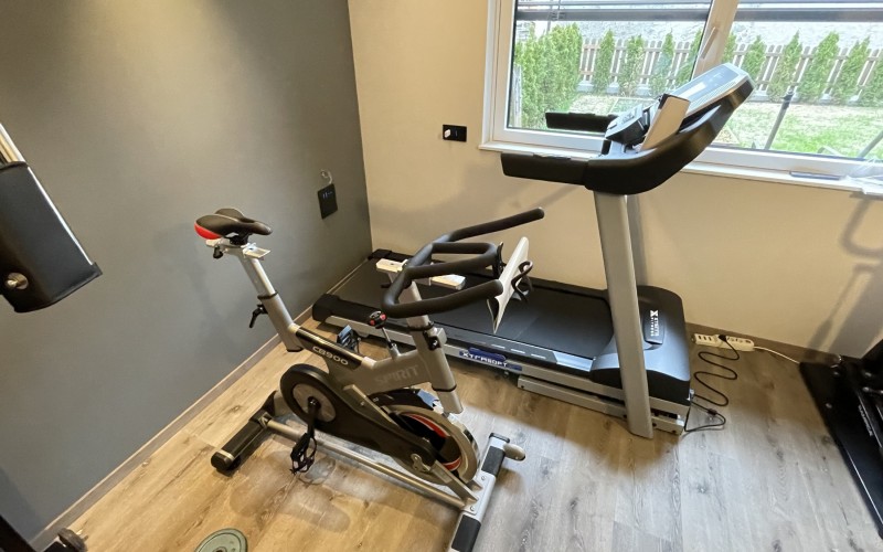 Fornitura e montaggio tapis roulant + cyclette