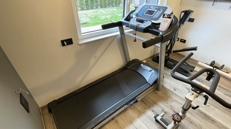 Lieferung + Montage Laufband und Cyclette 