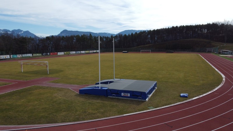 Materassino di caduta per salto con l'asta Zona sportiva Caldaro