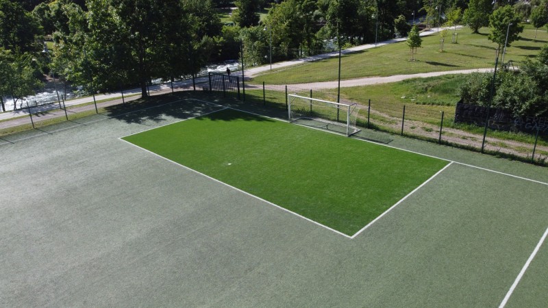 Erneuerung des Strafraumes + Pflege Fußballplatz Talferwiesen Bozen