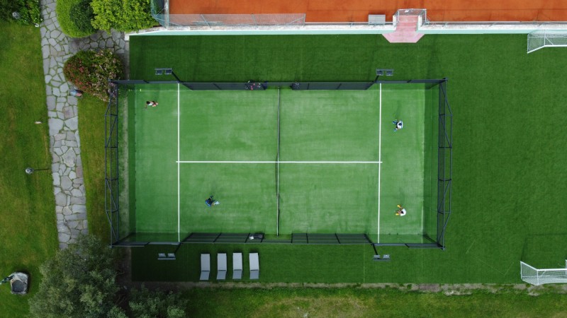 Fornitura campo padel + erba decorativa al Albergo Royal Hinterhuber ****