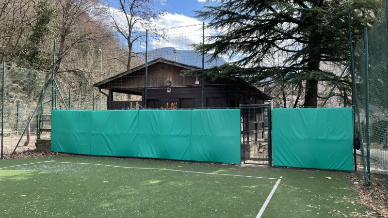 Schutz und Lärm Polsterung Spielplatz Sankt Jakob