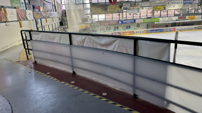 Protezione plexiglass palaghiaccio Bolzano