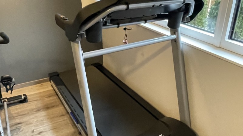 Lieferung + Montage Laufband und Cyclette 