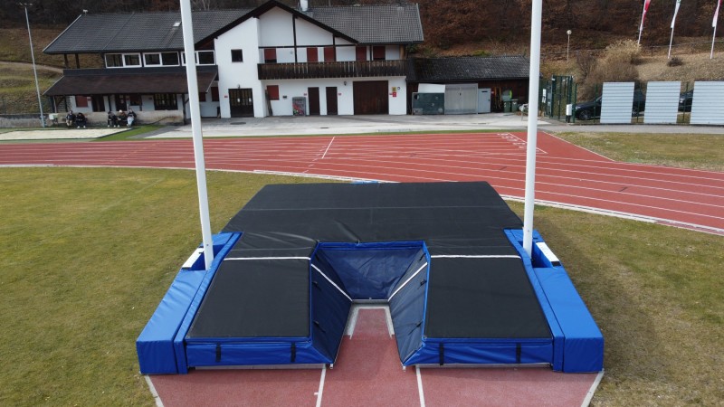 Stabhochsprungkissen Sportzone Kaltern