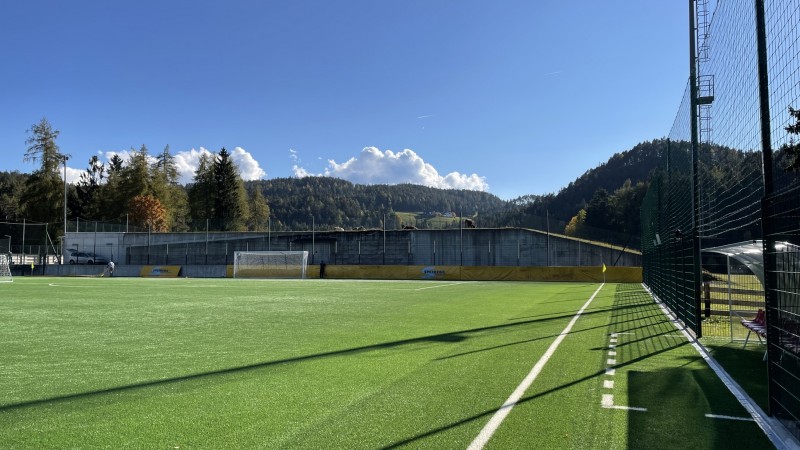 Football pitch in Collepietra