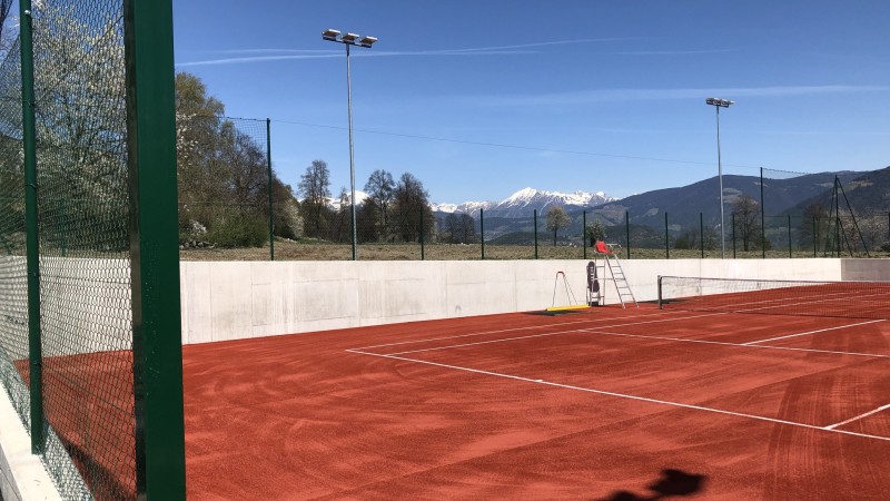 Tennis court and fencing Pfeffersberg.