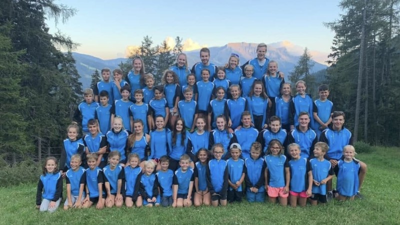 SKI-CLUB Sarntal Teamsport Ausrüstung 