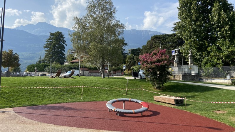 Pavimento anticaduta a Rovereto