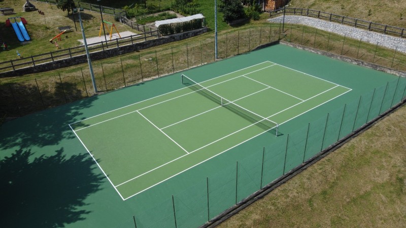 Tennis court Spera