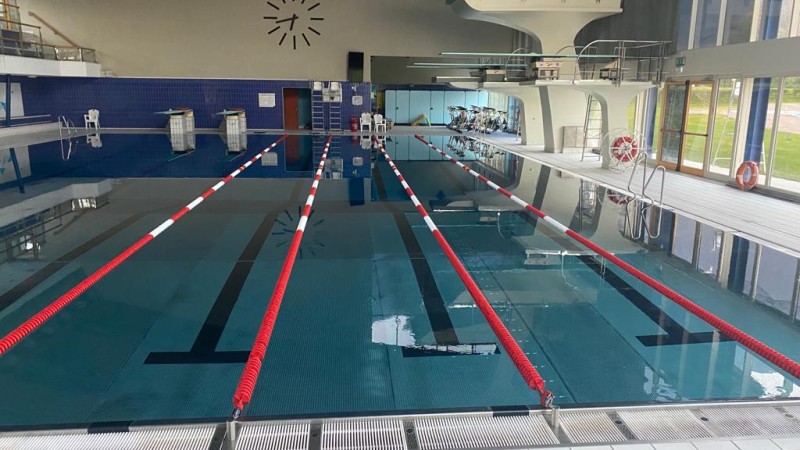 Schwimmleinen Hallenbad Bozen