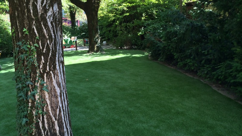 Fornitura e posa erba decorativa al  Hotel Luna Bolzano **** (BZ)