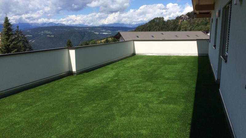 Erba decorativa per terrazza a Renon (BZ)