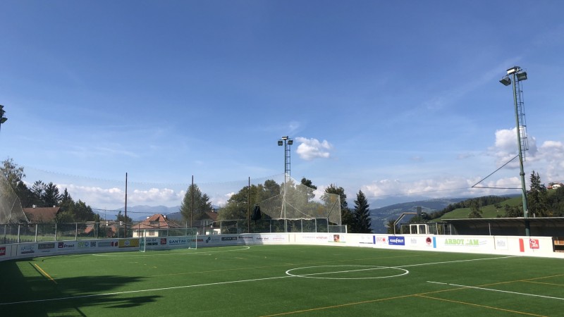 Campo da calcetto e rete parapalloni a  Soprabolzano (BZ)
